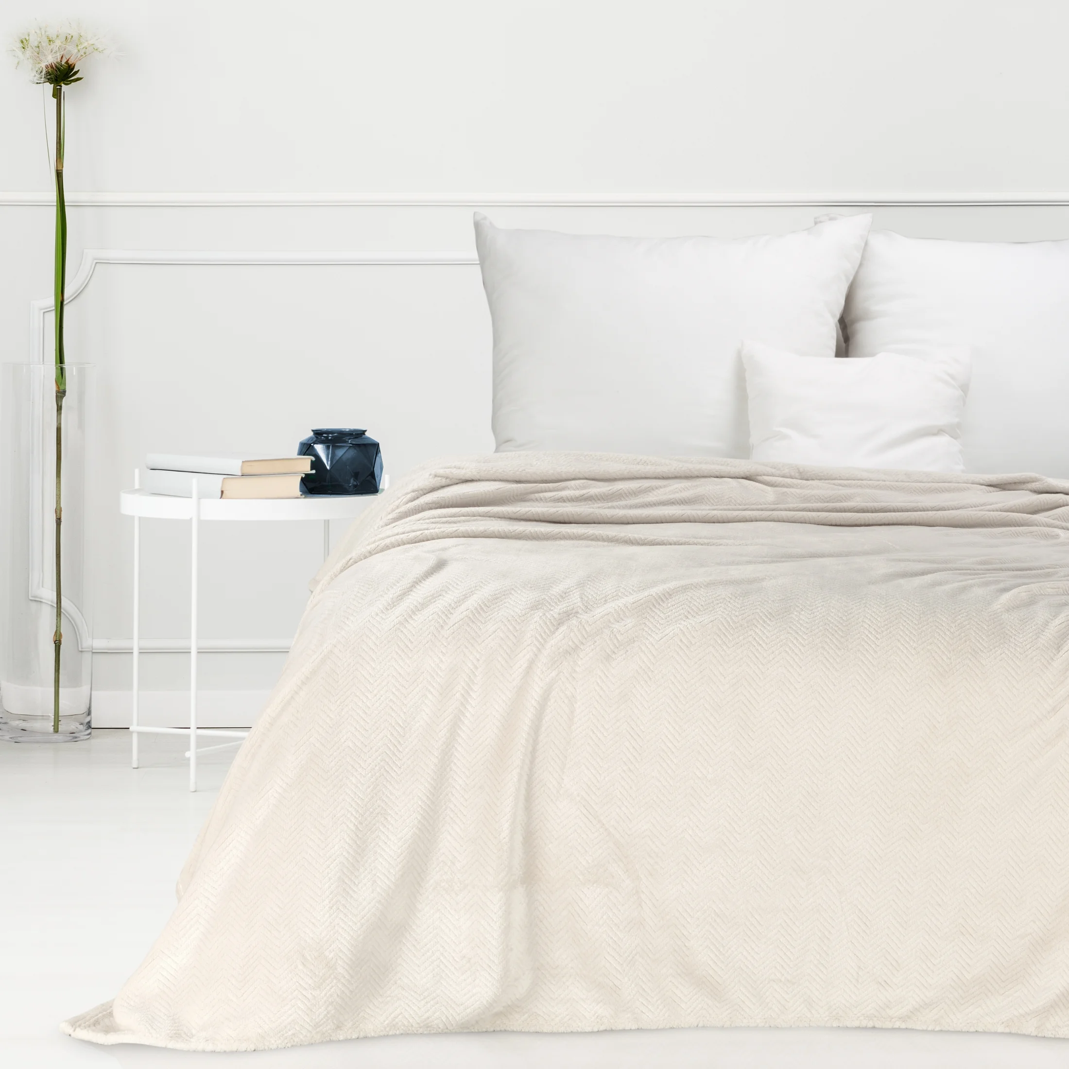 Koc 170x210 cm kremowy miękki w dotyku z wytłaczanym wzorem jodełki CINDY 5 Design 91