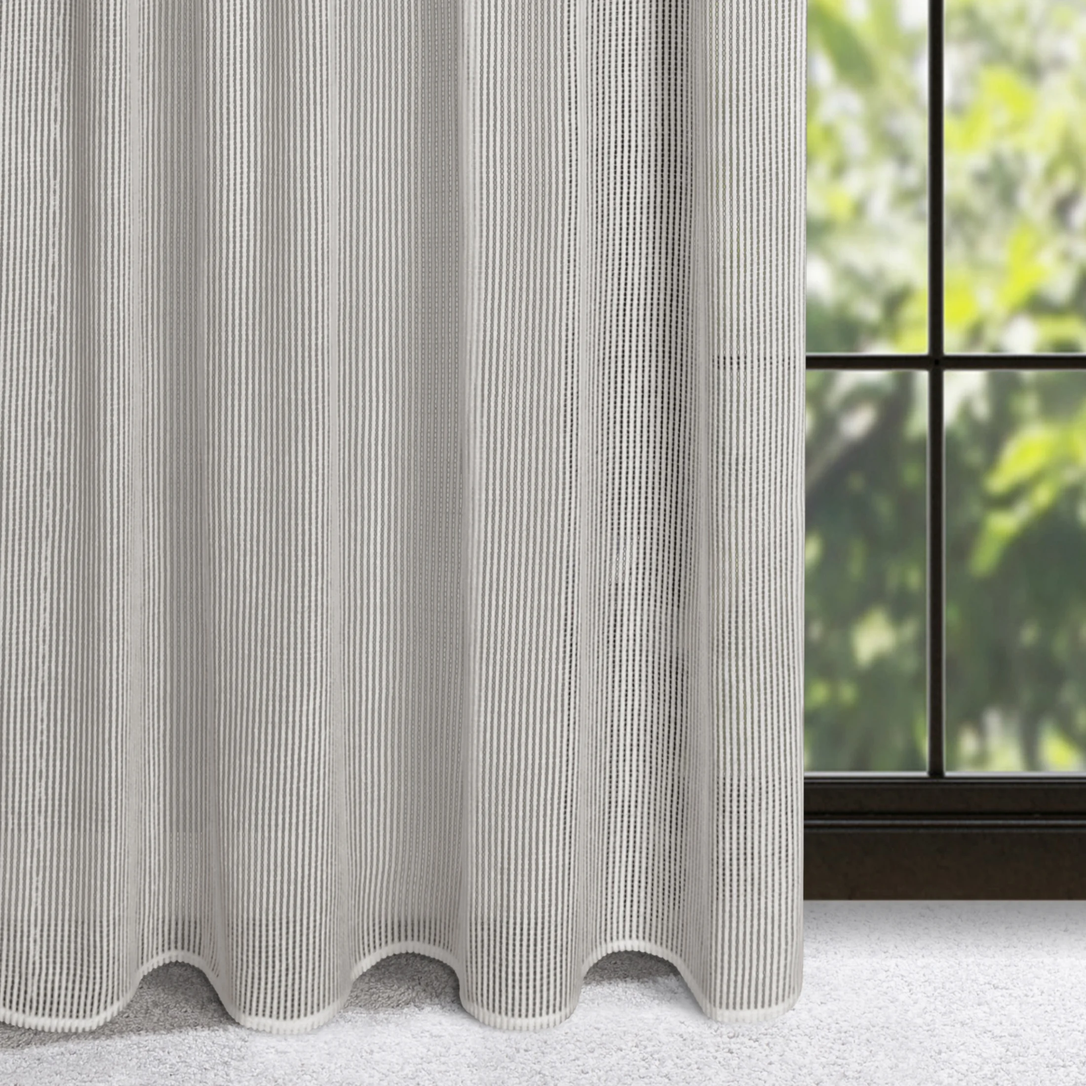 Zasłona beżowa o strukturze siateczki 135x270 cm taśma - REGINA | eurofirany