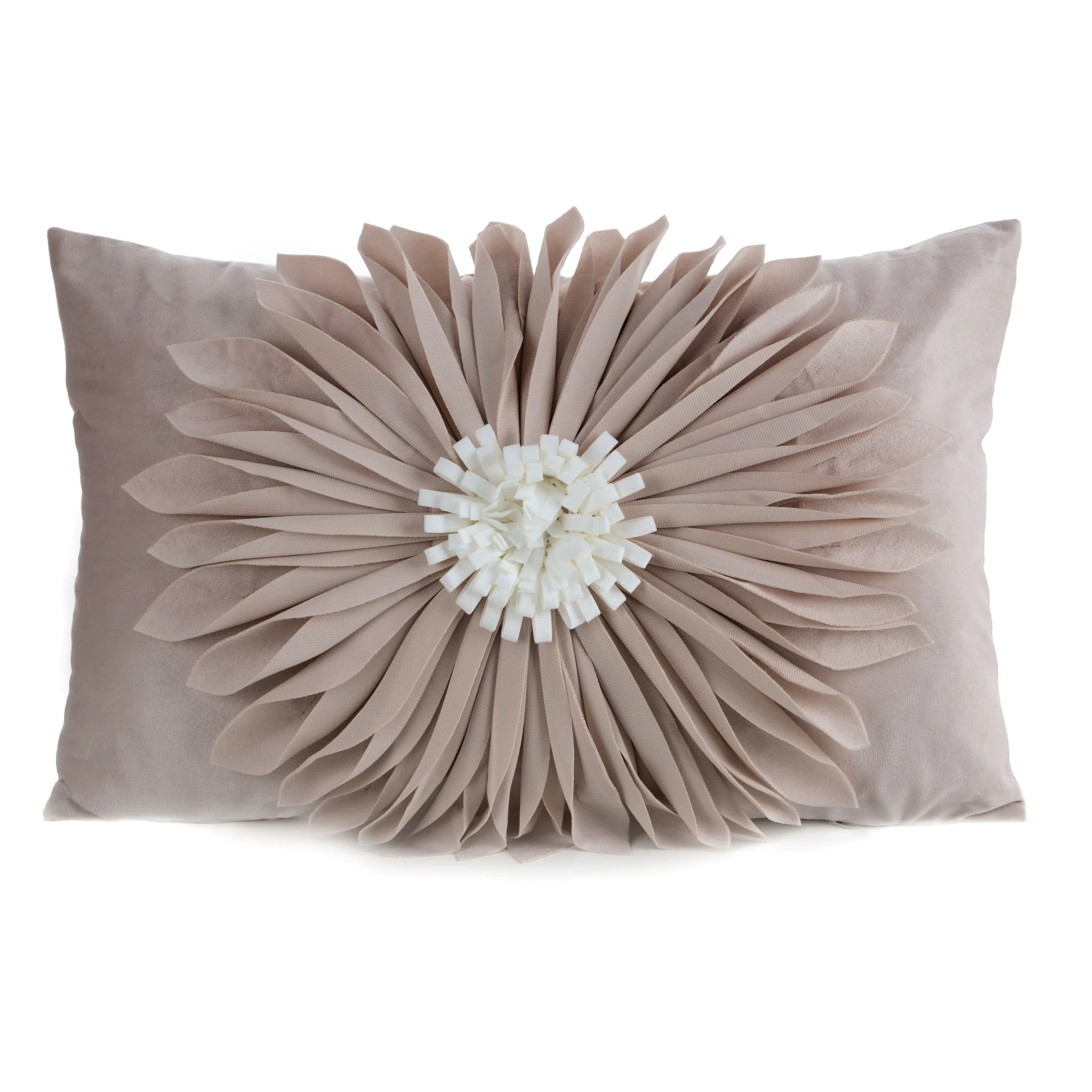 Poszewka na poduszkę 30 x 50 cm z welwetu kolor beżowo, kremowy zdobiona dużym kwiatem 3D FLORES 3 | eurofirany