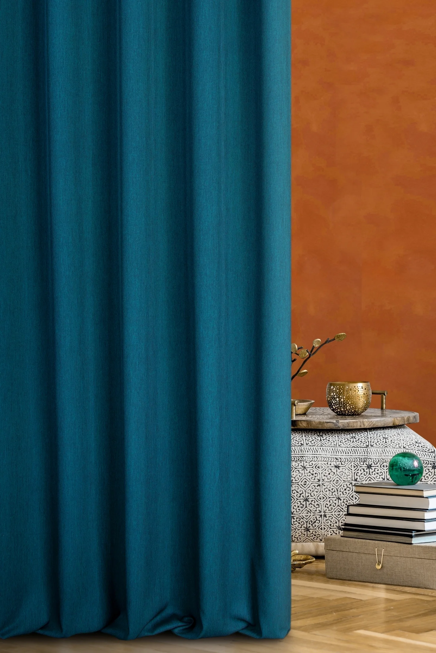 Zasłona ciemnoniebieska o płóciennym splocie 140x250 cm przelotka - MOROCCO - TERRA COLLECTION