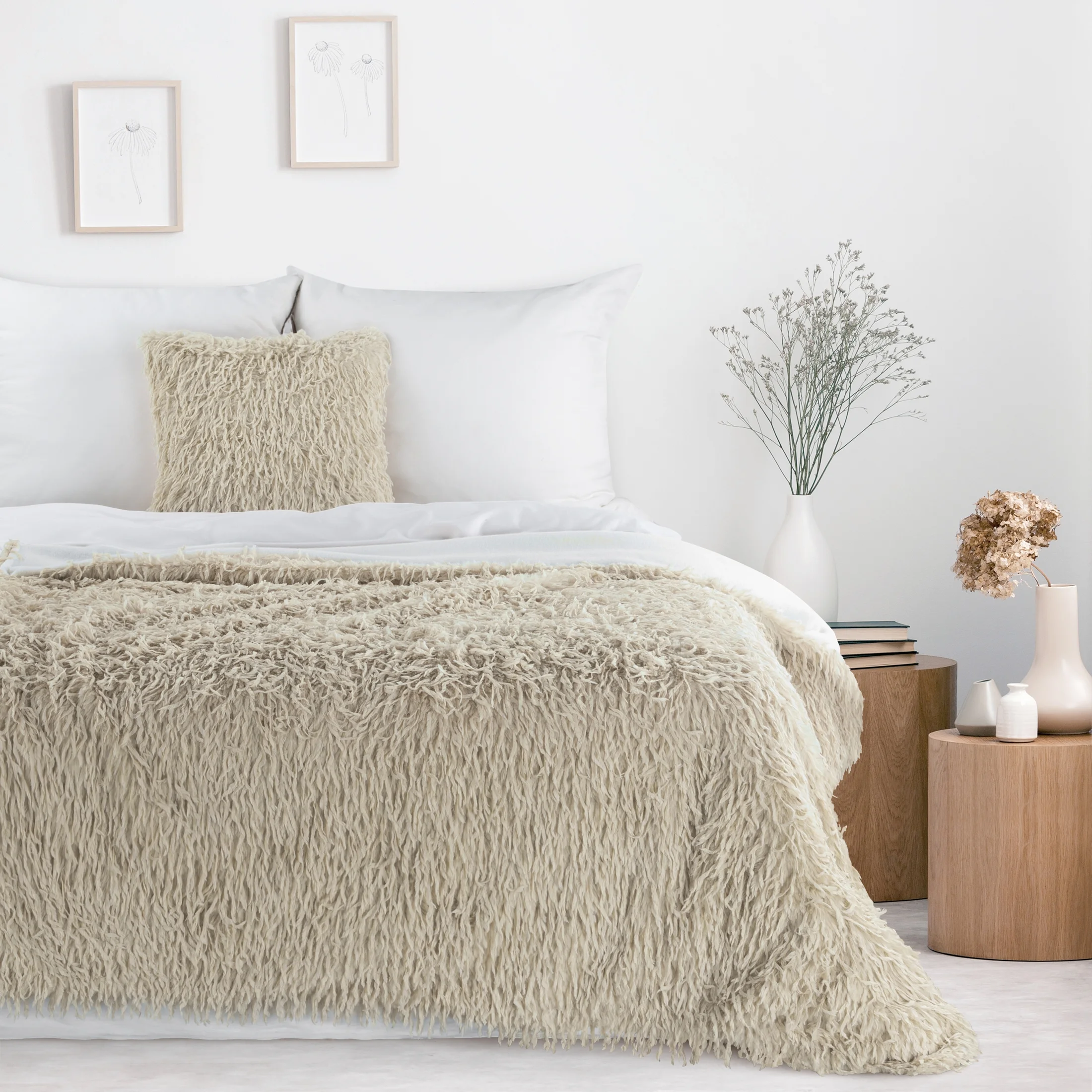 Koc z przyjemnego futerka 130x170 cm beżowy ADORE | eurofirany