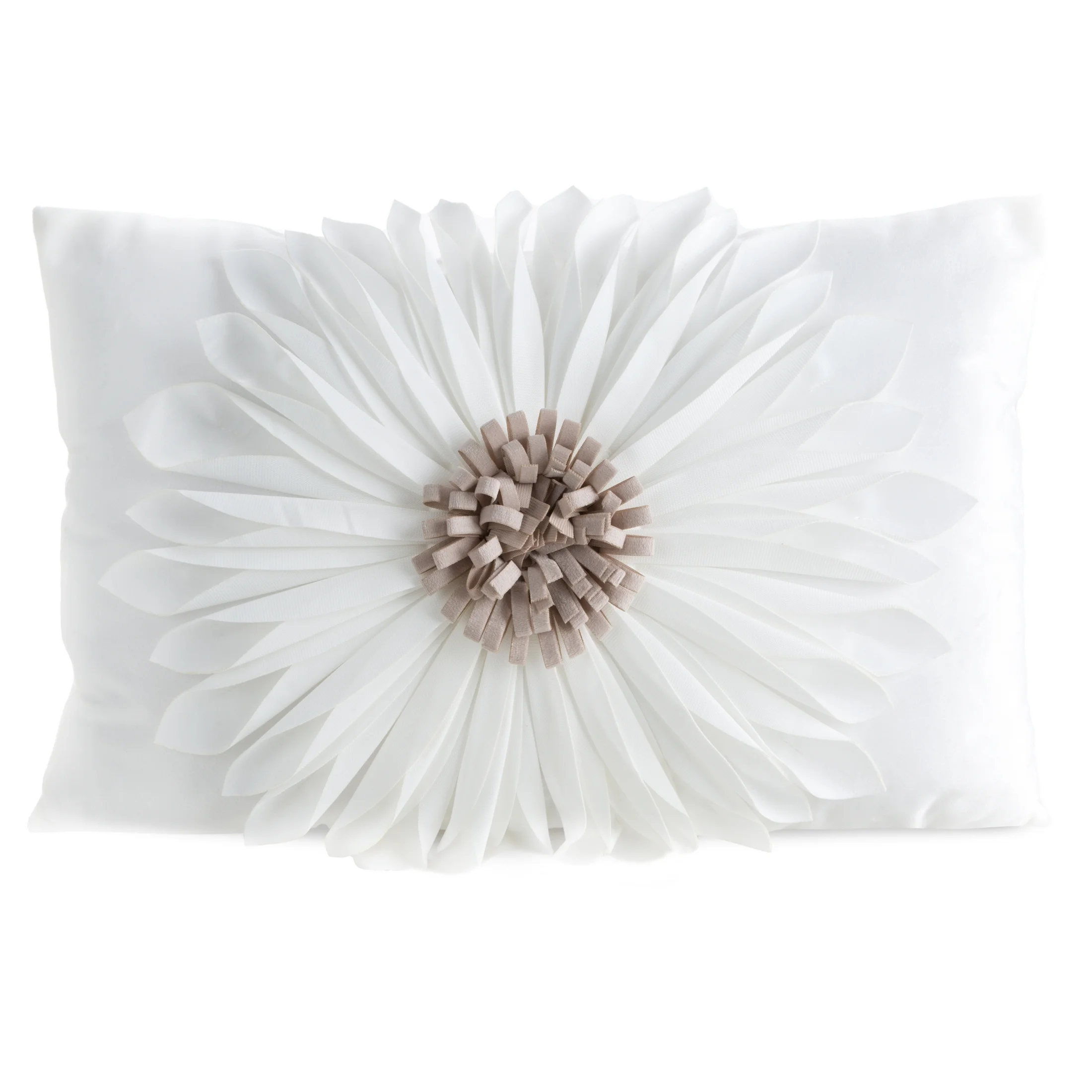 Poszewka na poduszkę 30 x 50 cm z welwetu kolor kremowo, beżowy zdobiona dużym kwiatem 3D FLORES 3 | eurofirany