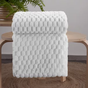 Koc 150x200 cm bardzo miękki i miły w dotyku z wytłaczanym wzorem 3D CINDY 6 Design 91