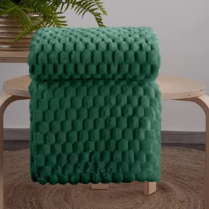 Koc 150x200 cm ciemnozielony bardzo miękki w dotyku z wytłaczanym wzorem 3D CINDY 6 Design 91