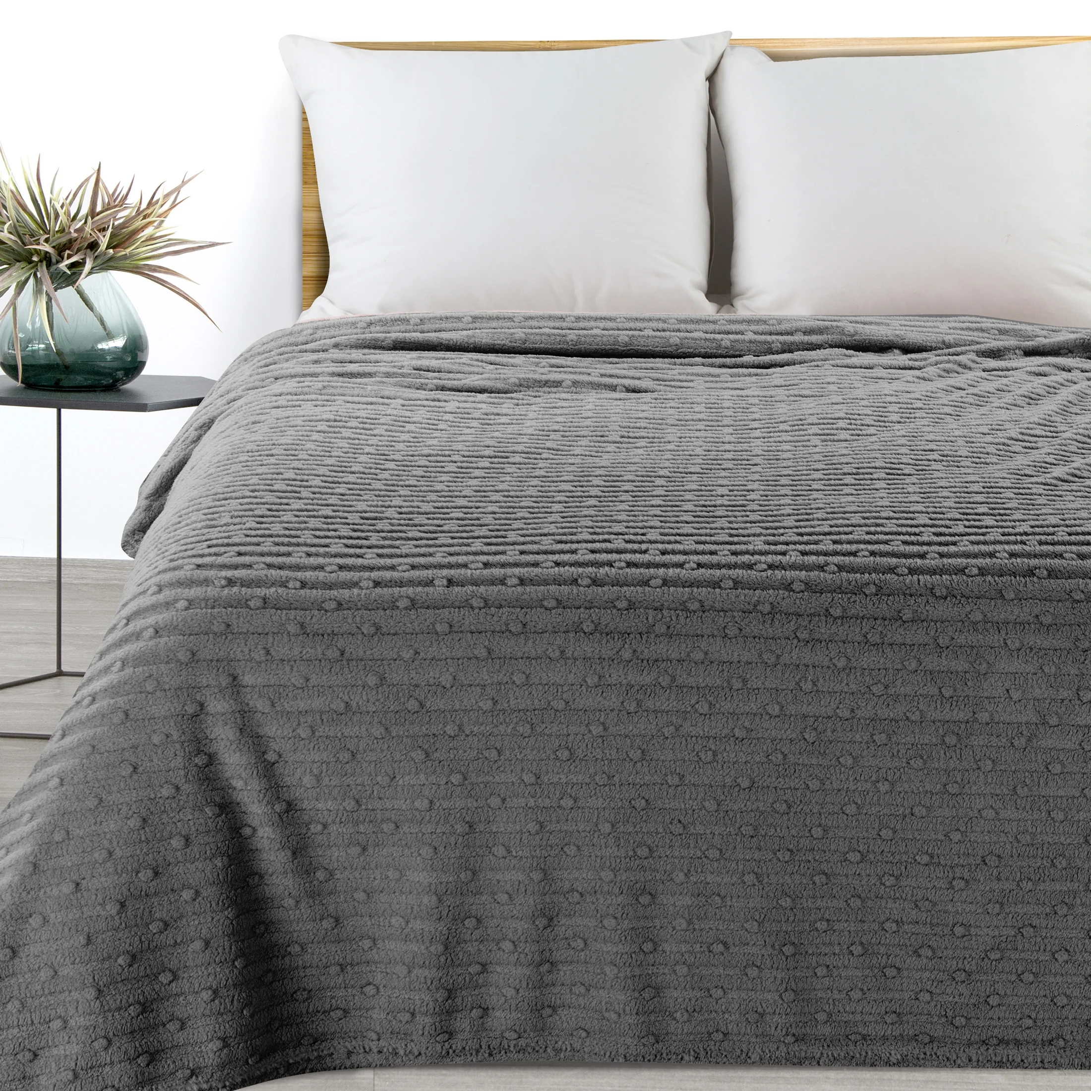 Koc 200x220 cm stalowy z wytłaczanym wzorem pasów LISA Design 91