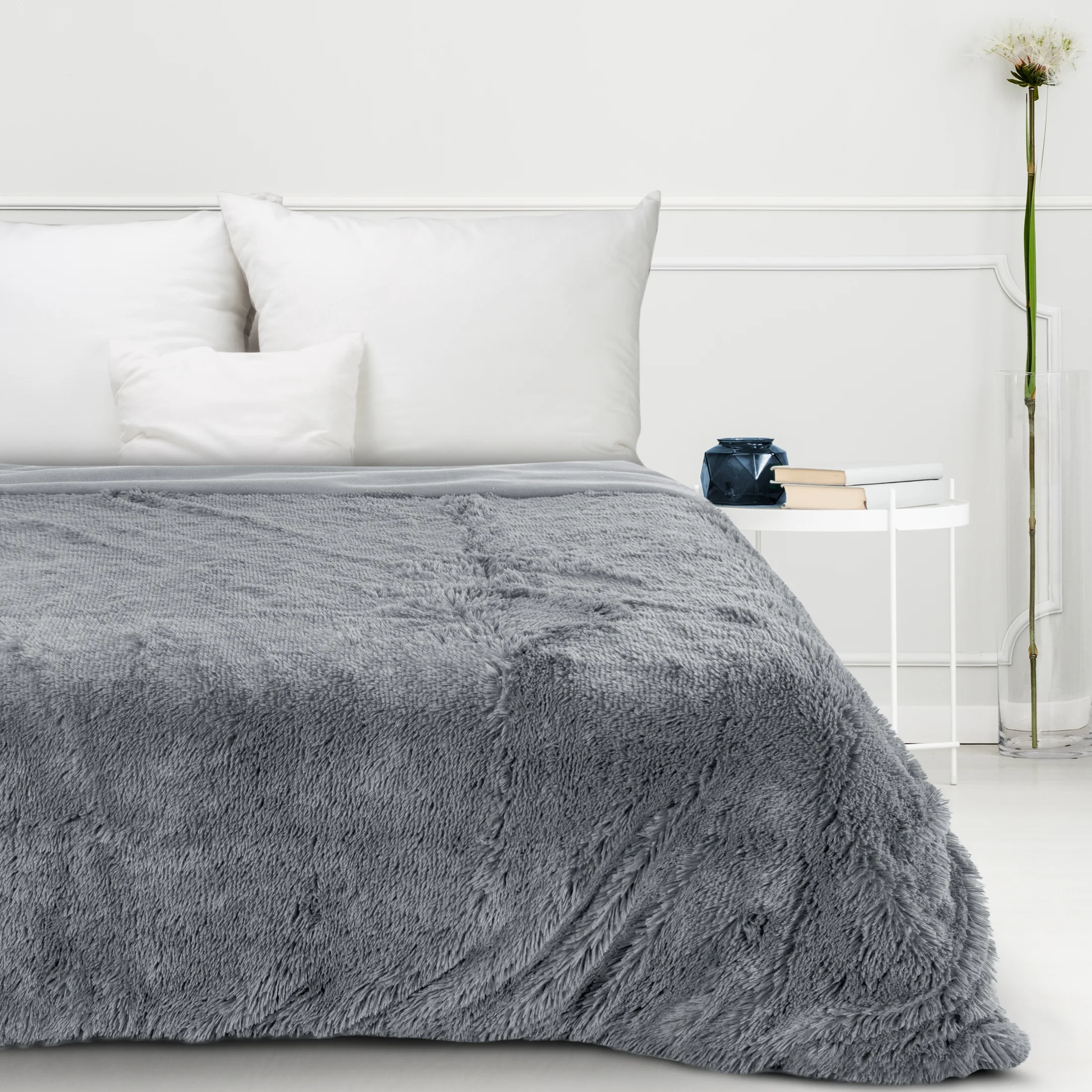 Koc o strukturze miękkiego futra 150x200 cm srebrny TIFANY 1 Design 91