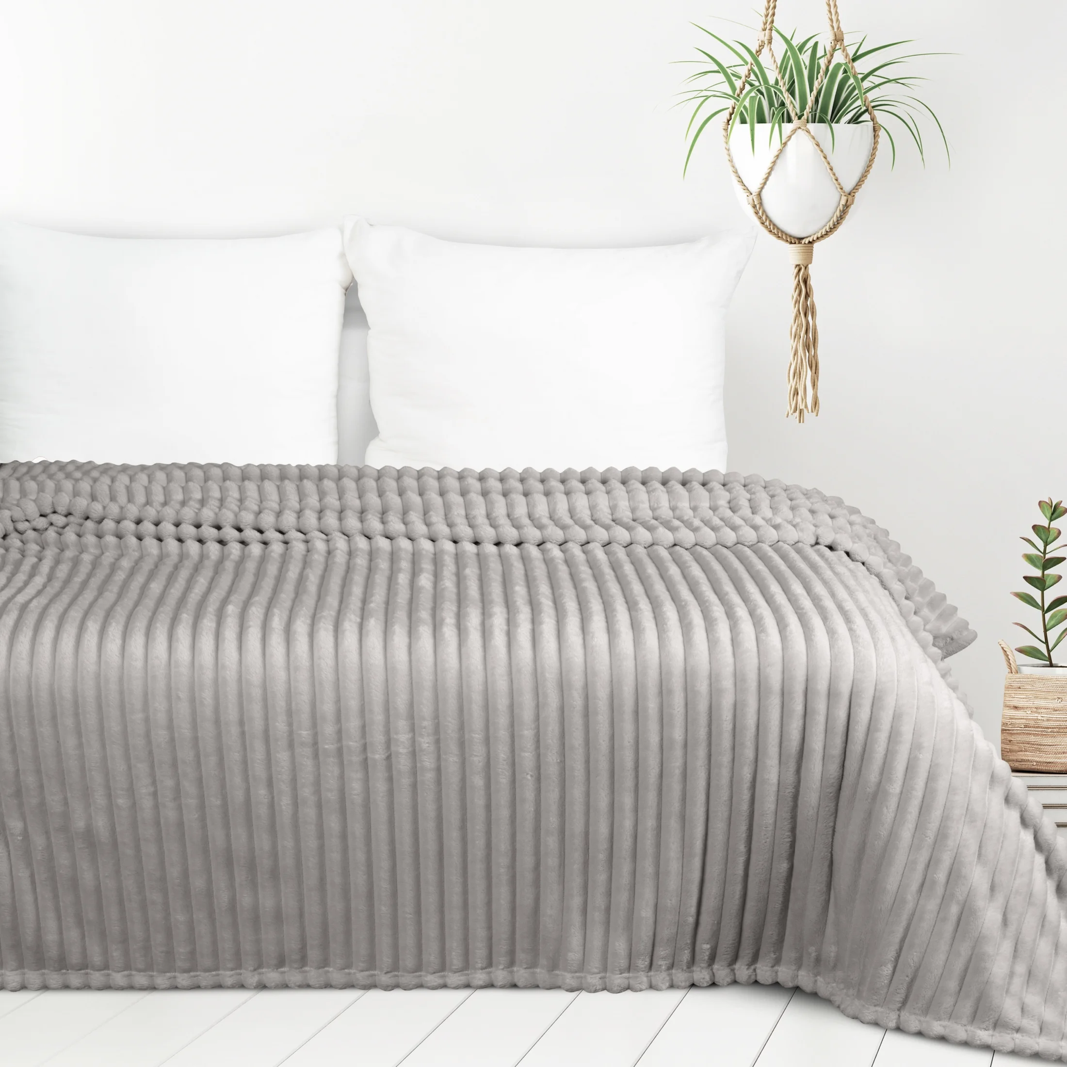 Koc flano 150x200 cm beżowy zdobiony wytłaczanym wzorem z efektem 3D SOFT Design 91