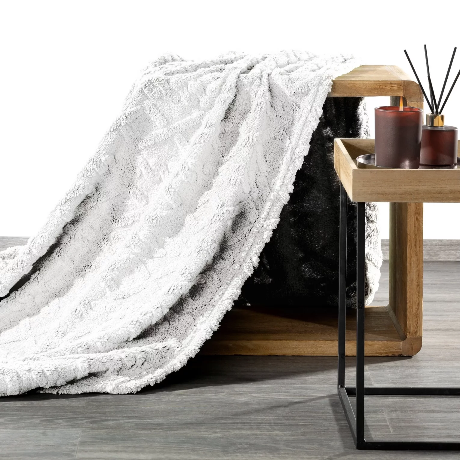 Koc 150x200 cm biały z ozdobnym plecionym warkoczem Design 91