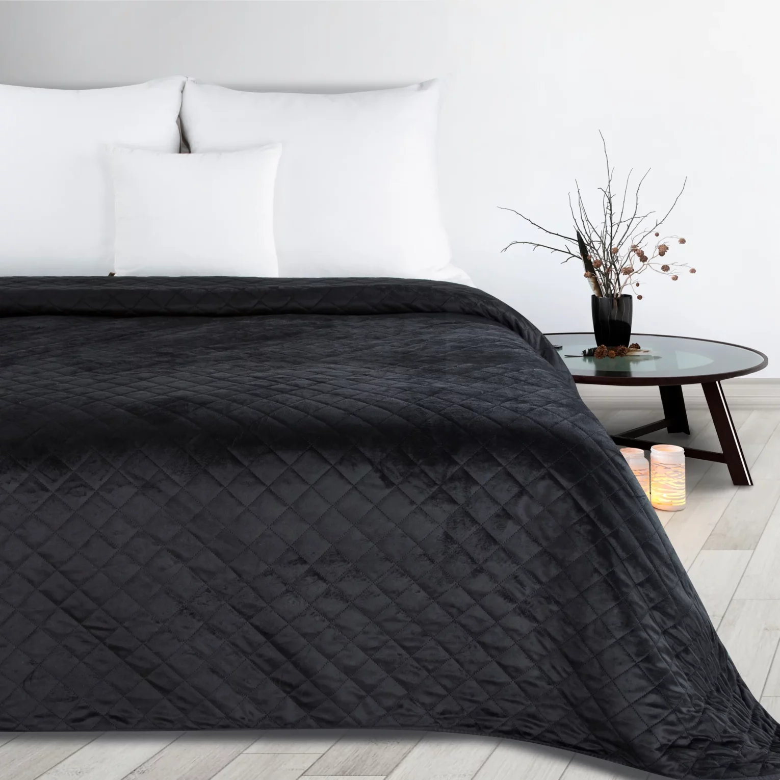 Narzuta welwetowa czarna 170x210 cm pikowana metodą hot press w geometryczny wzór LUIZ 5 Design 91