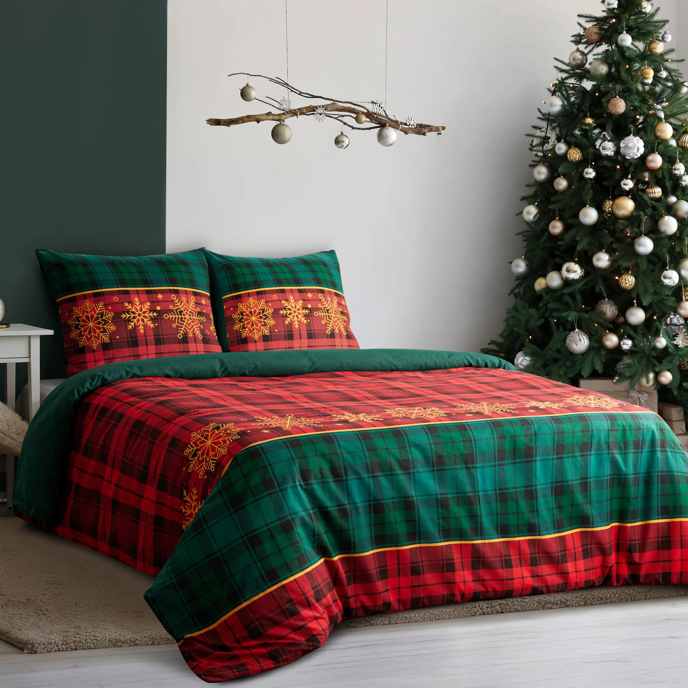 Pościel świąteczna 140x200 cm bawełna ranforce, kolor czerwony, zielony z nadrukiem kraty GLORY | eurofirany