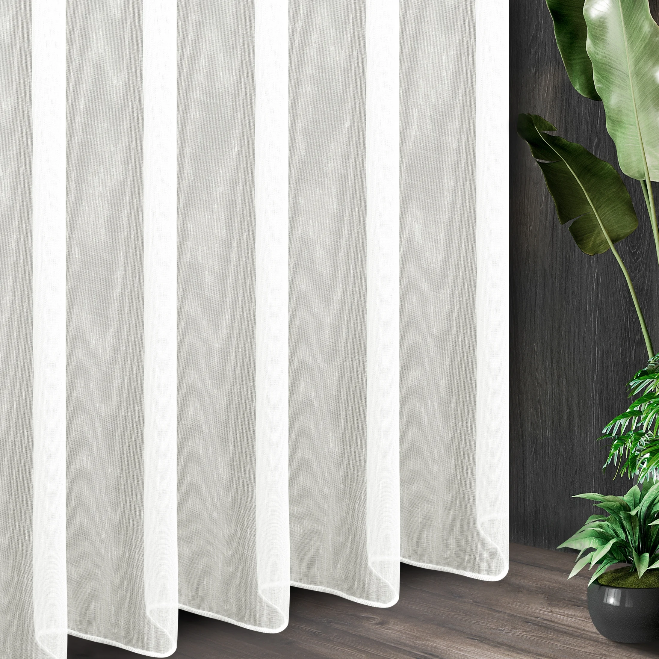 Tkanina firanowa matowa z efektem deszczyku zakończona szwem obciążającym z kolekcji Pierre Cardin