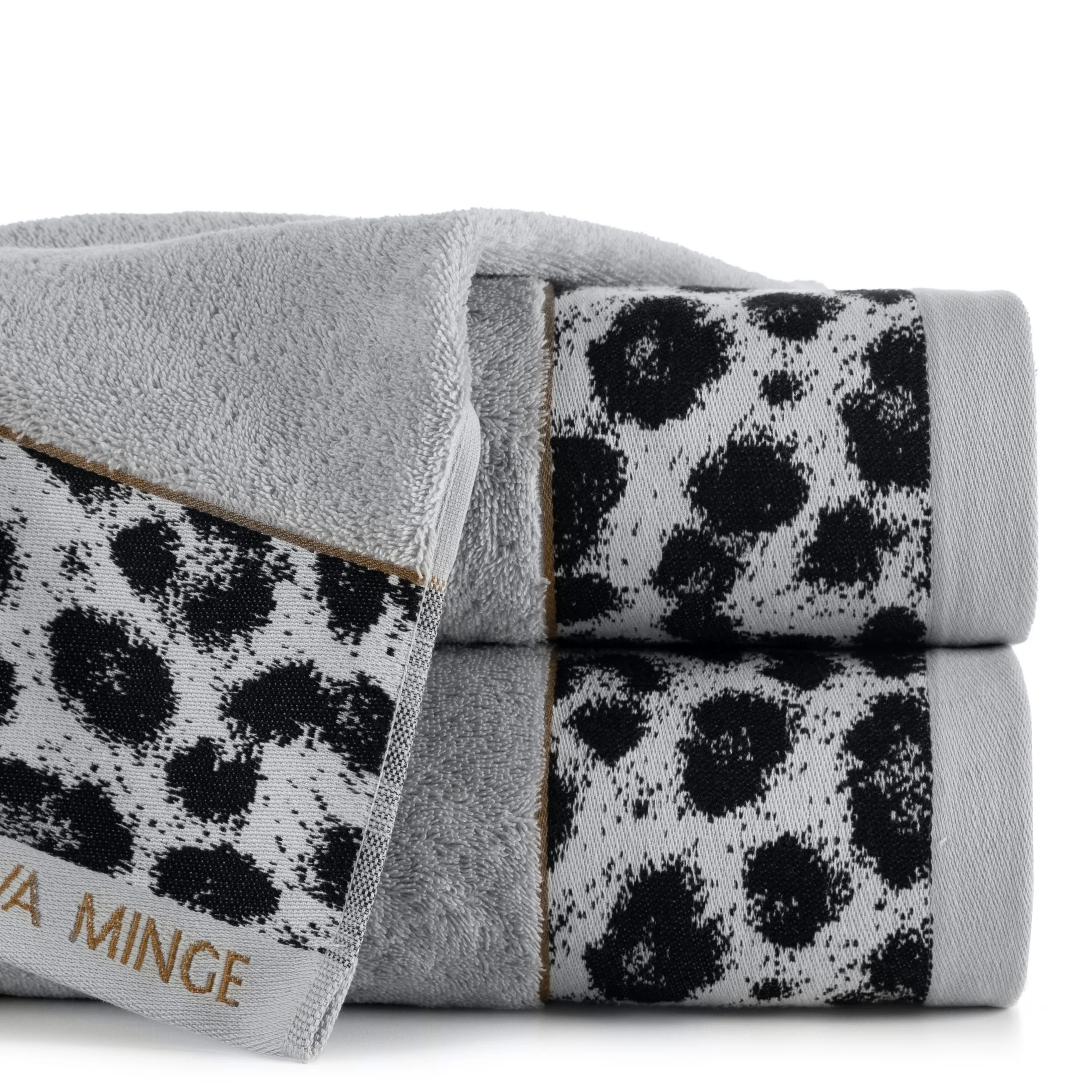 Ręcznik kąpielowy 70x140 cm bawełniany kolor srebrny,czarny z designerską bordiurą 500 g/m2 EVA 22 Eva Minge