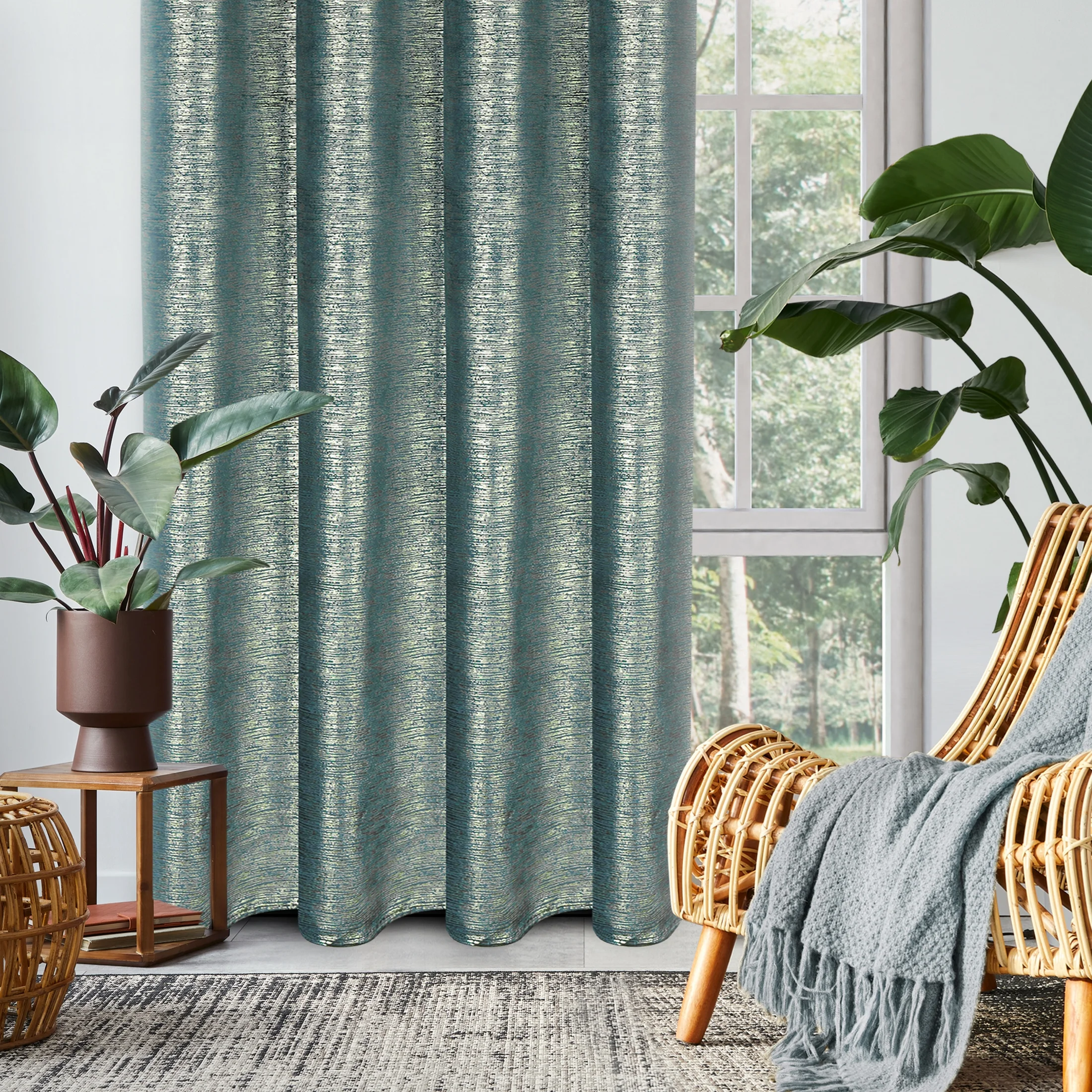 Zasłona welwetowa turkusowa z prążkowanym złotym wzorem 140x250 cm przelotka - AMABEL | eurofirany