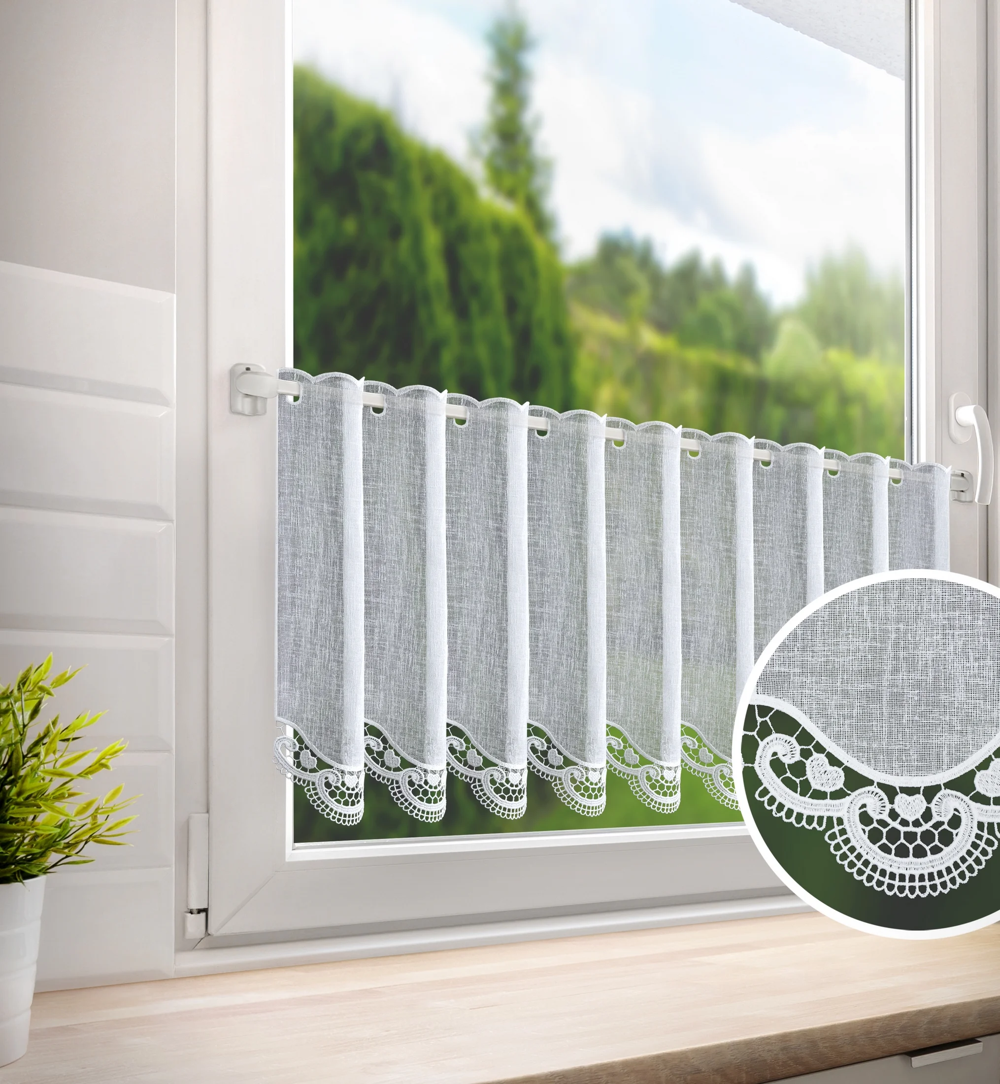 Tkanina firanowa zazdrostka z etaminy zdobiona haftem geometrycznym