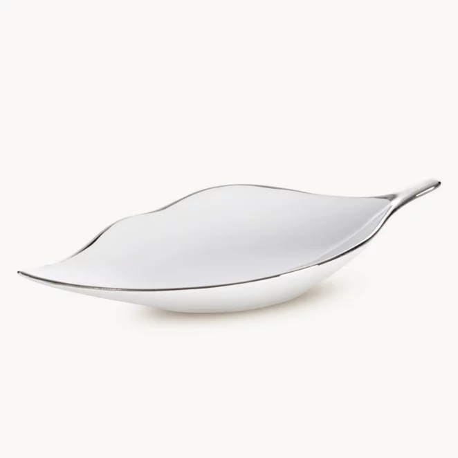 Patera ceramiczna biało-srebrna  w kształcie liścia 13x30x5 cm ABBI