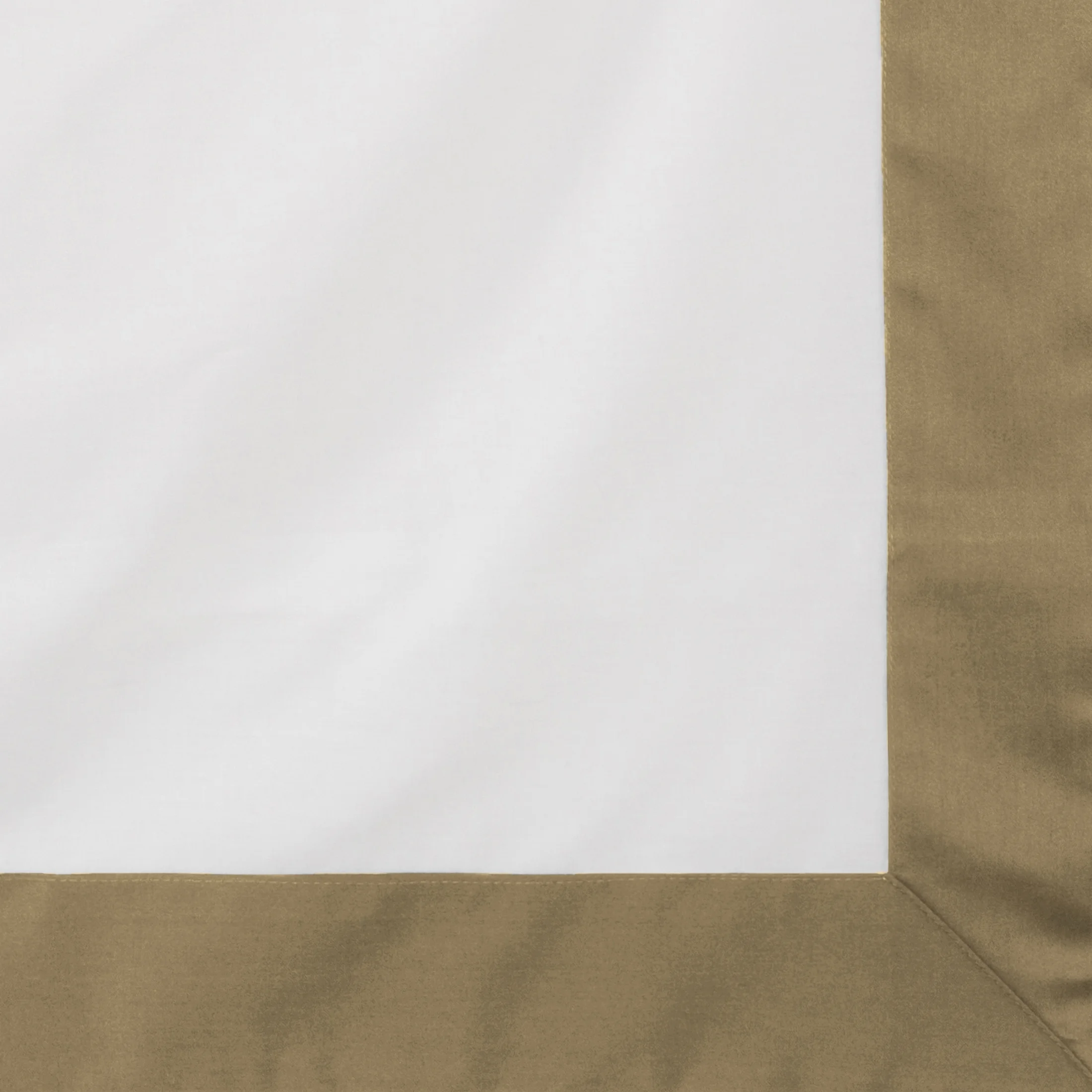 Pościel satynowa 160x200 cm komplet 3 częściowy kolor biały, złoty z kontrastującym obszyciem LAURA