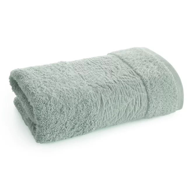 Ręcznik kąpielowy z bawełny 50x90 cm kolor miętowy z wytłaczanym roślinnym motywem ALBA