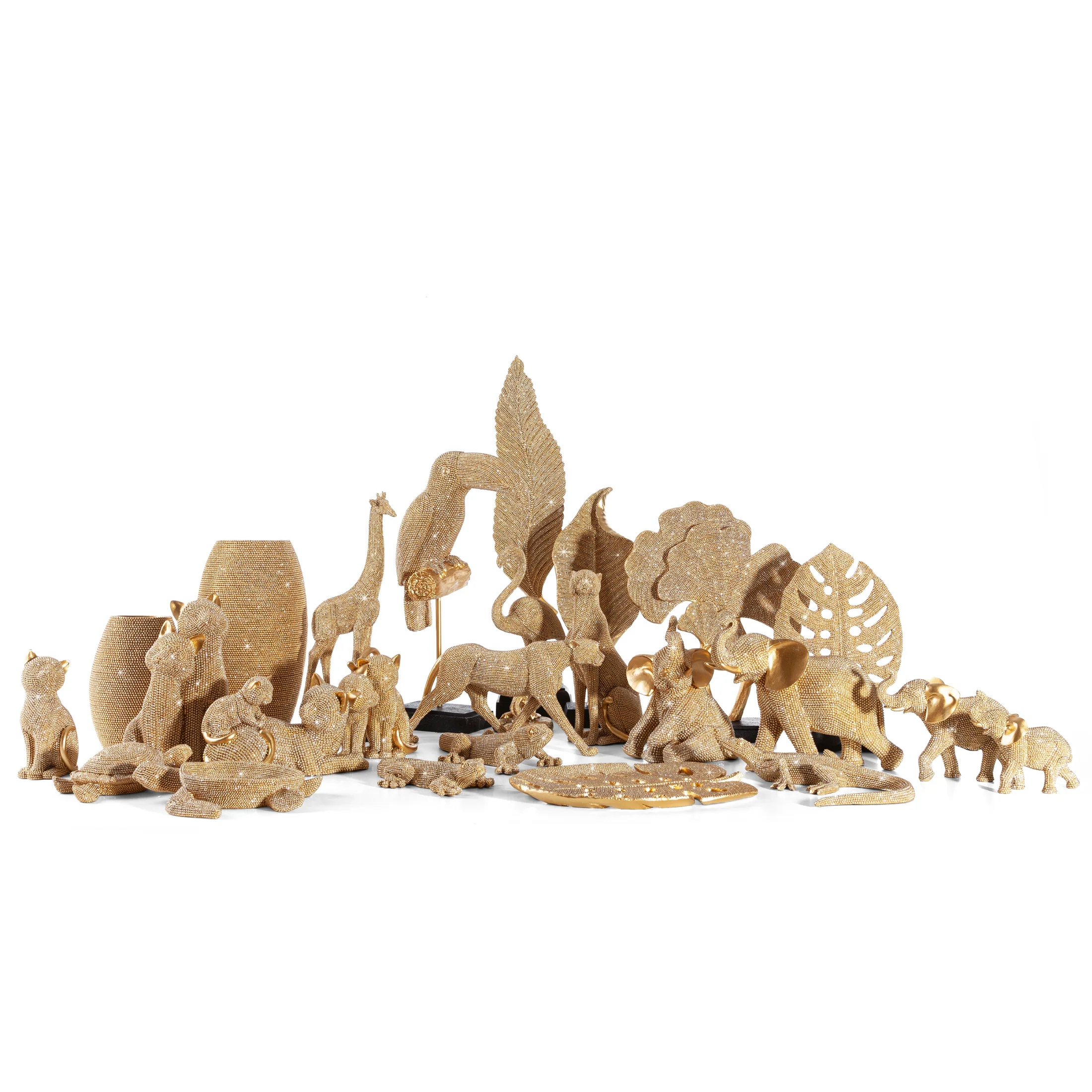 Figurka złota pantera o drobnym strukturalnym wzorze 31x 6x15 cm ELDO