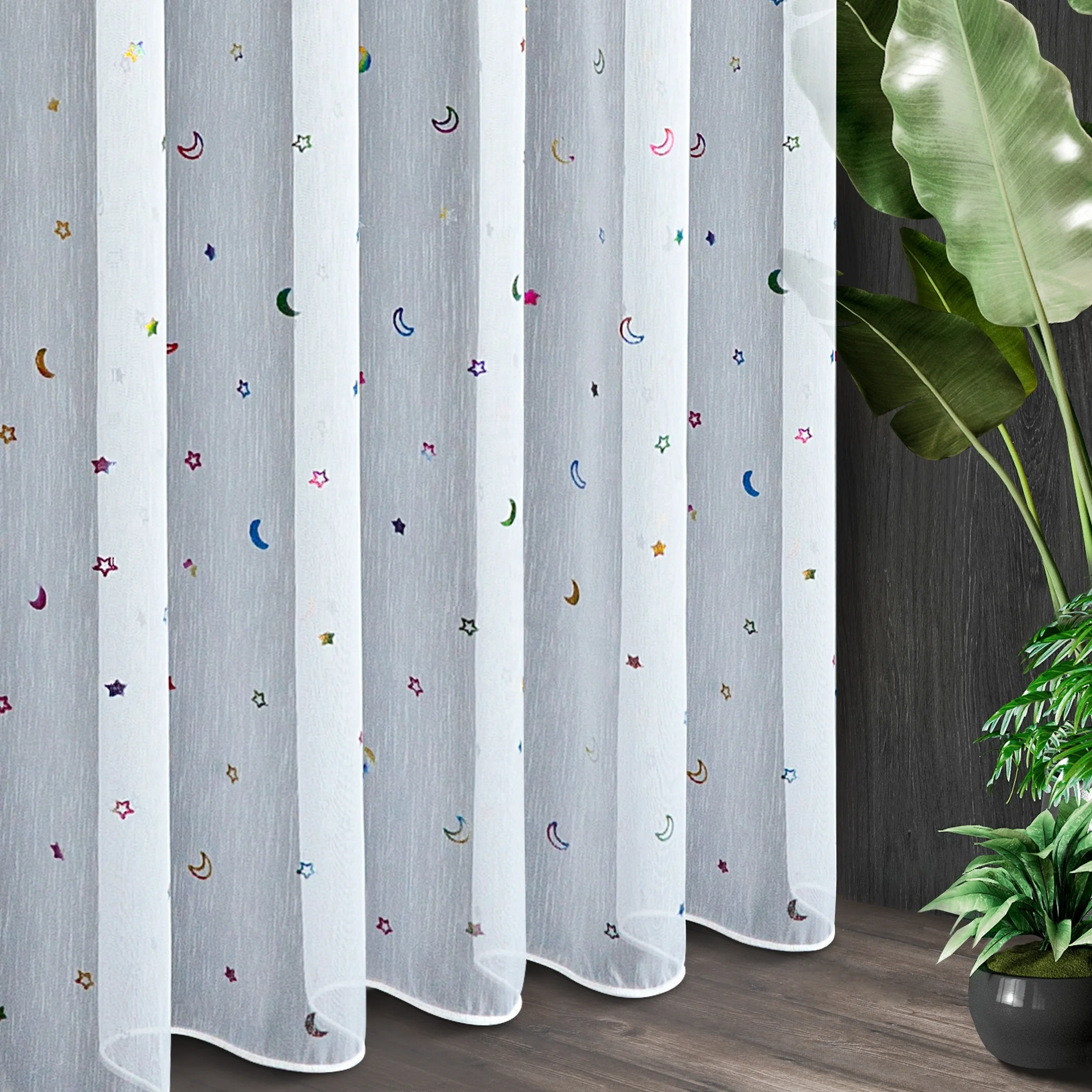 Tkanina firanowa matowa etamina z nadrukiem kolorowych gwiazdek