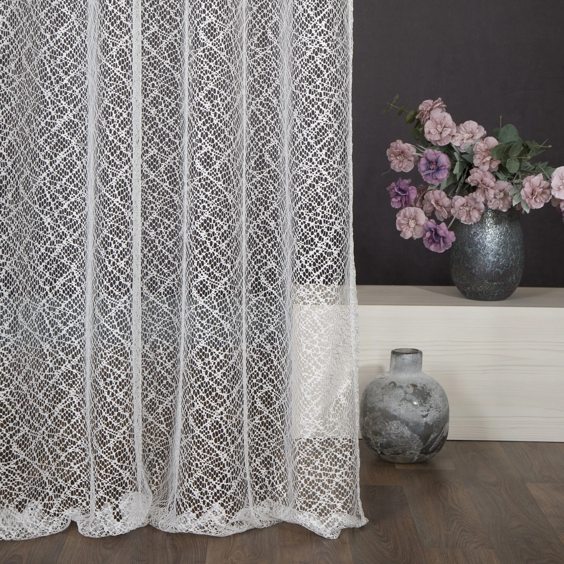 Firana biała o strukturze pajęczej sieci 140x250 cm przelotka AMANDA | eurofirany