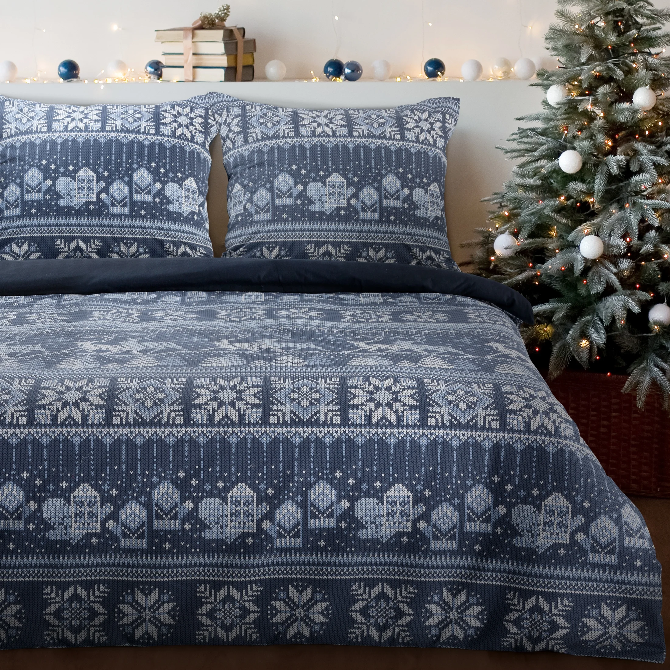 Pościel świąteczna 220x200 cm bawełna flanelowa kolor granatowy, biały z subtelnym nadrukiem FJORD | eurofirany
