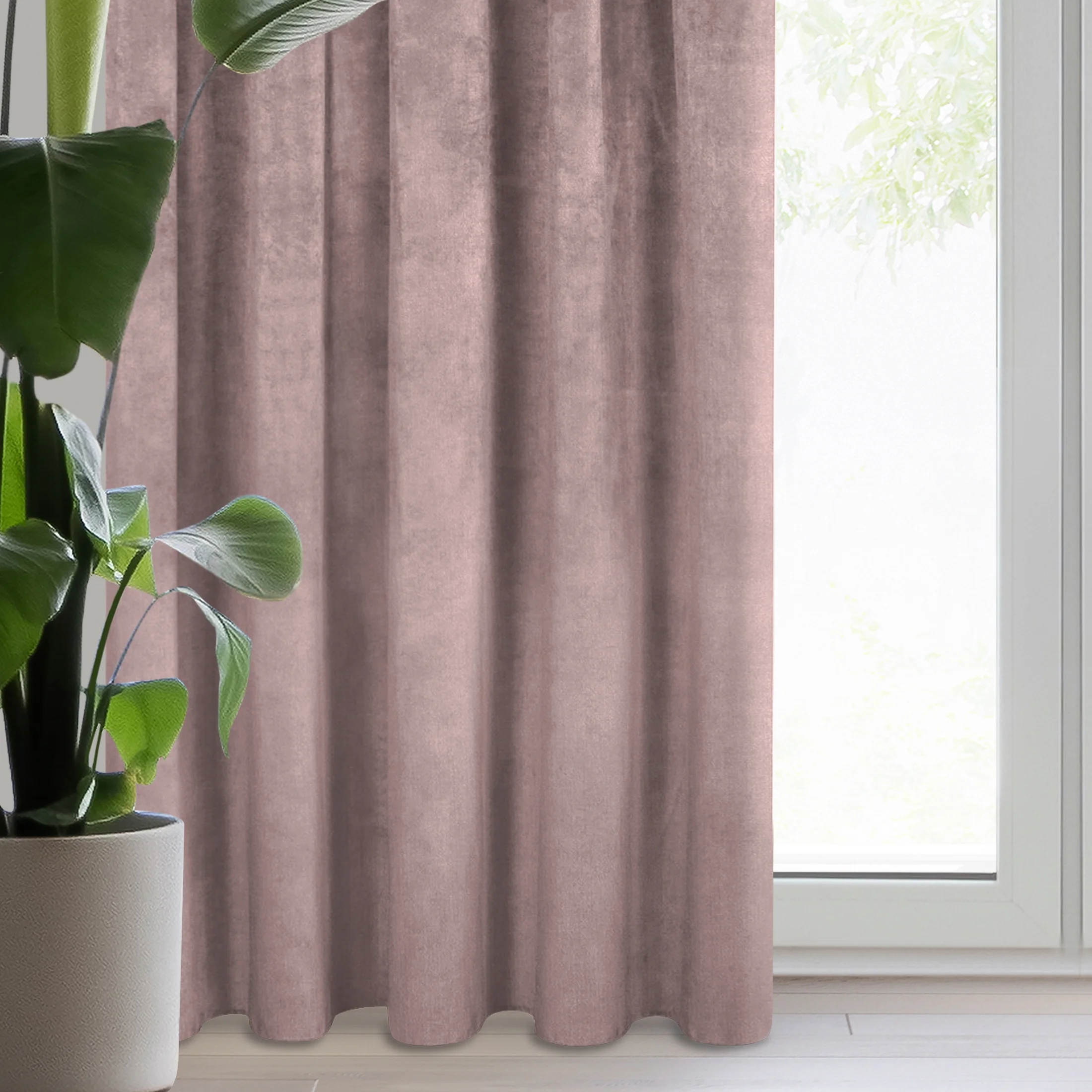 Zasłona pudrowo różowa z ekskluzywnego aksamitnego welwetu 290 g/m2 140x270 cm taśma VILLA | eurofirany