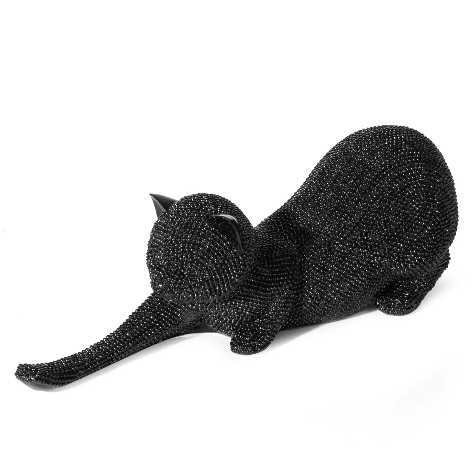 Figurka czarna kot  o drobnym strukturalnym wzorze 26x9x9 cm ELDO 4