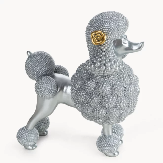 Figurka srebrna w kształcie uroczego psa o drobnym strukturalnym wzorze 17x9x19 cm ELDO 1