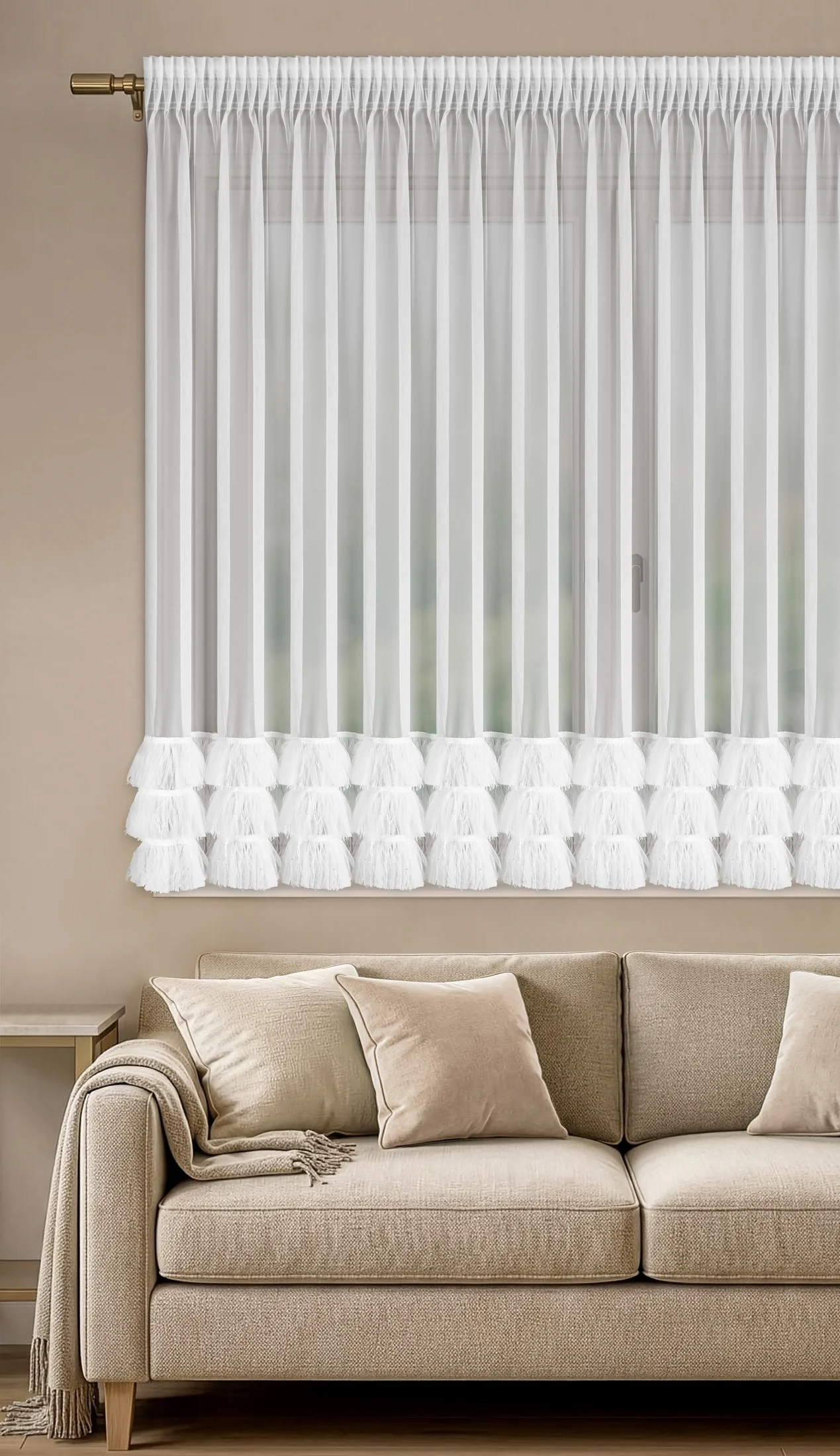Firana biała z drobnej siateczki z fantazyjną aplikacją 400x160 cm taśma - ARABELLA