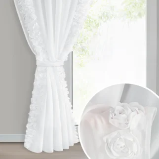 Firana biała z szyfonu zdobiona na brzegach pasem 3D róż z troczkiem w zestawie 140x270 cm taśma - ROSES Eva Minge
