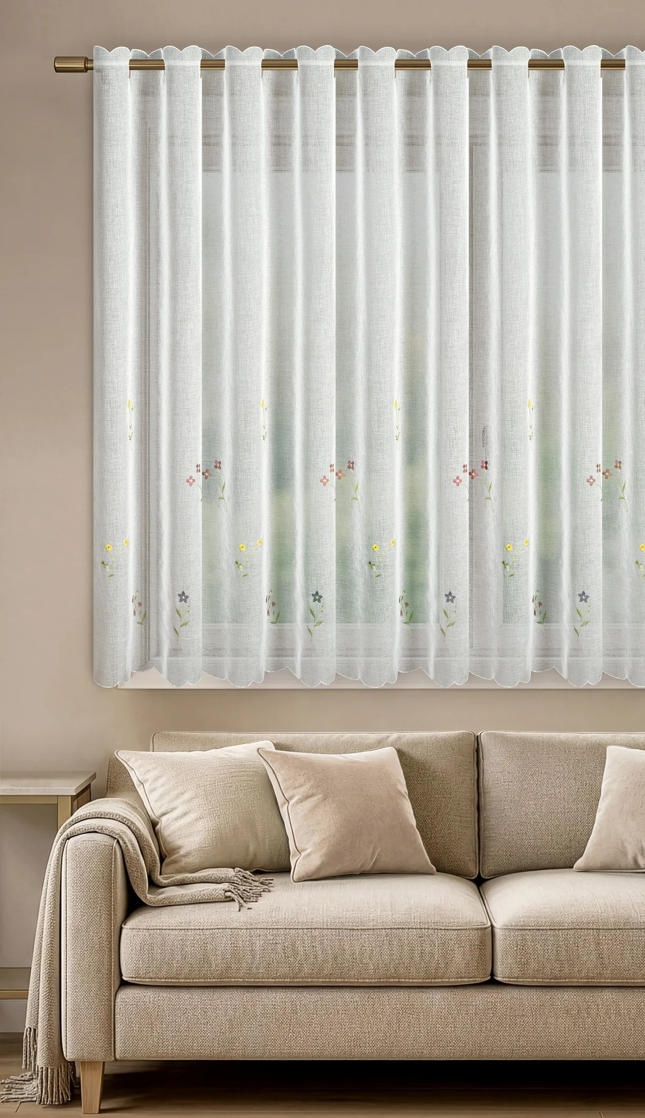 Firana biało-zielona z etaminy zdobiona haftem kwiatów 350x145 cm oczka - MARIKA