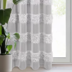 Firana srebrna z etaminy zdobiona moherową nicią 140x250 cm przelotka