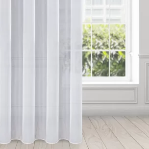 Firana biała z gładkiego mlecznego woalu wykończona szwem obciążającym VIOLET 400x200 cm taśma