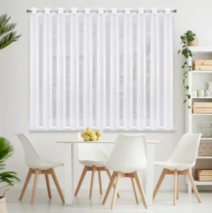 Firana biała z gładkiego mlecznego woalu wykończona szwem obciążającym VIOLET 400x170 cm przelotka