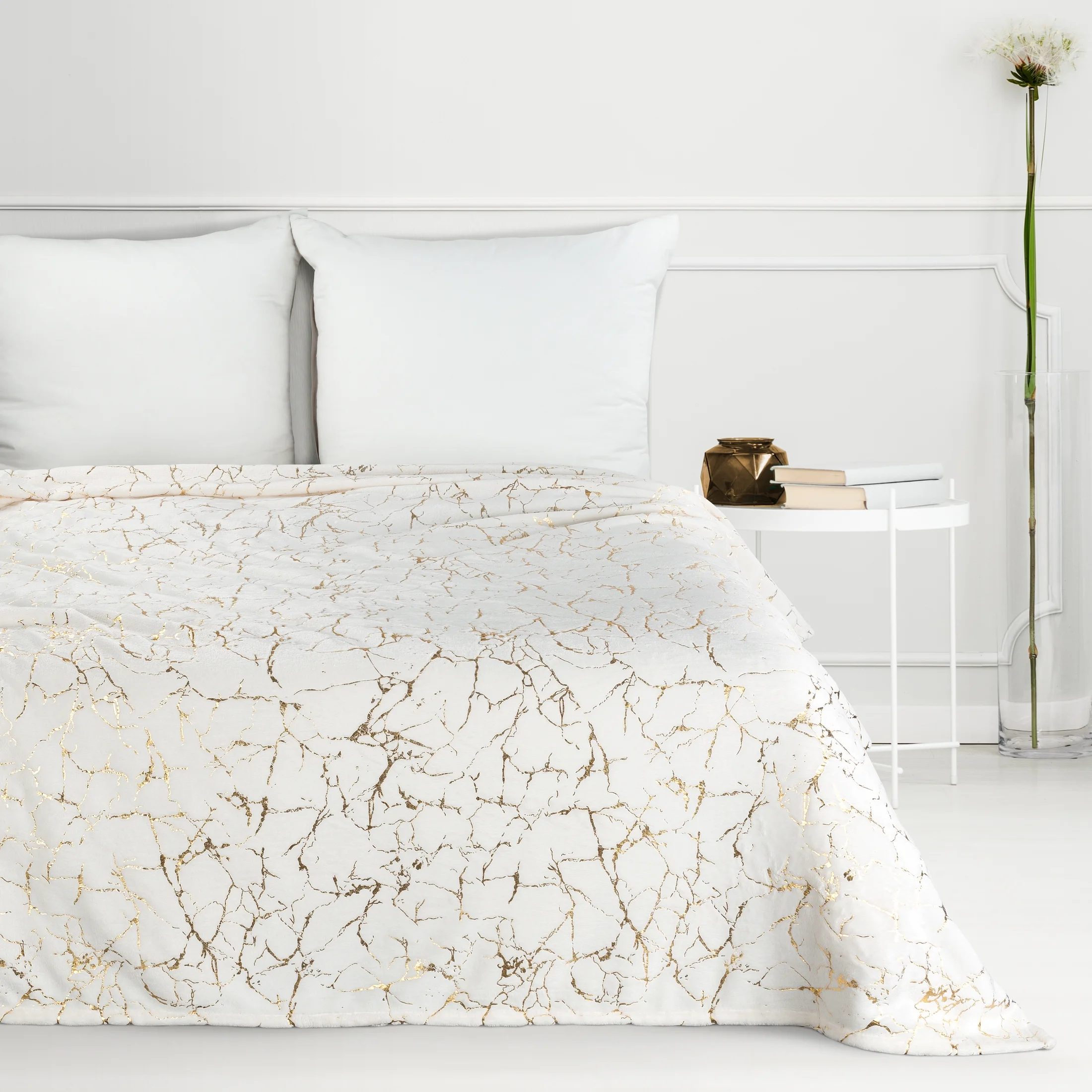 Koc 150x200 cm kremowo, złoty z błyszczącym nadrukiem marmurku GLAMO Design 91