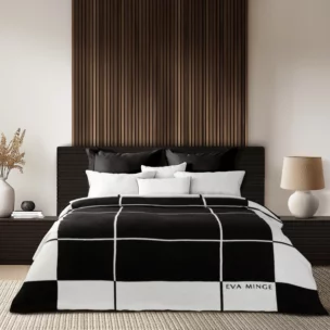 Koc bawełniano-akrylowy 220x240 cm biało, czarny z geometrycznym nadrukiem ELEGANTE Eva Minge