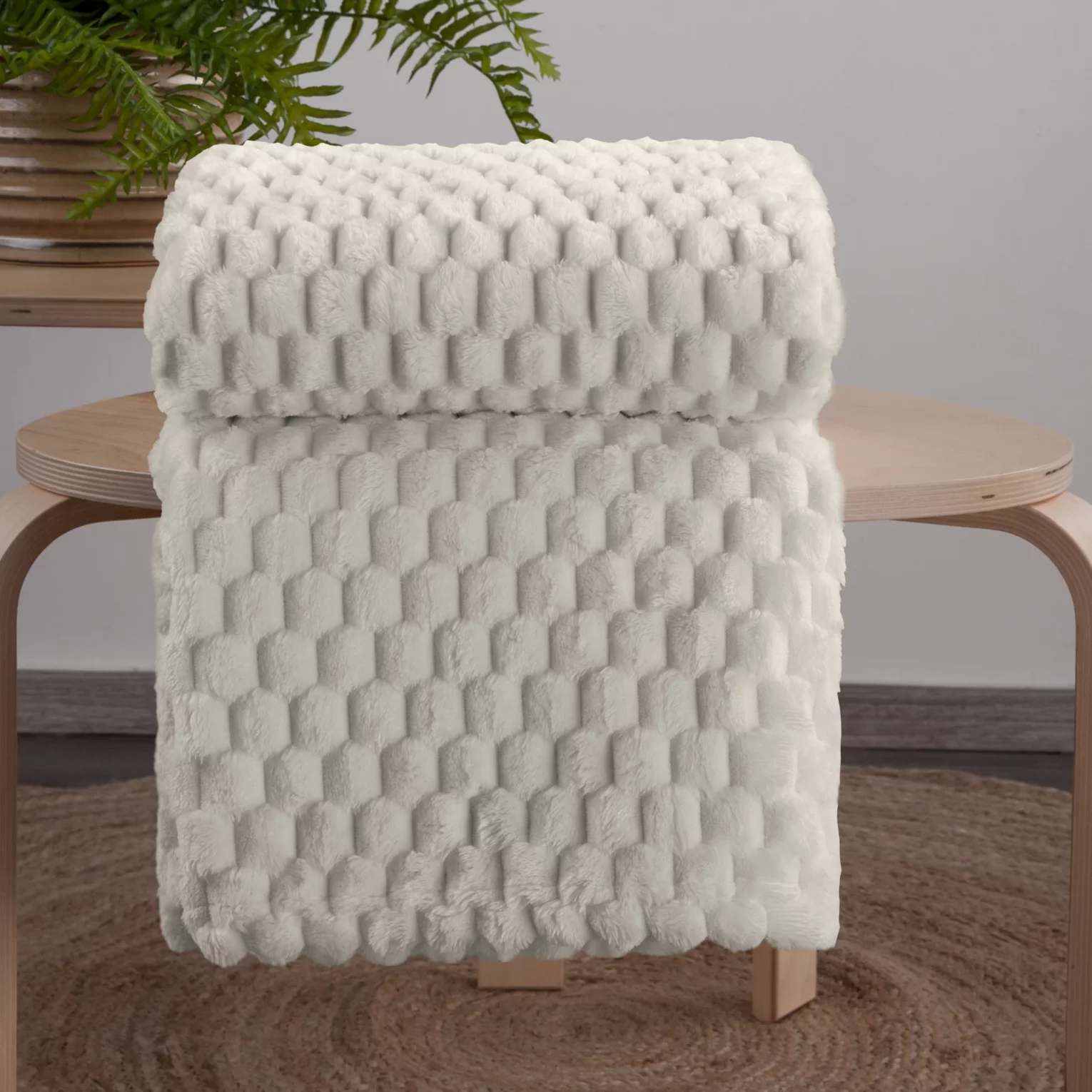 Koc 150x200 cm beżowy bardzo miękki w dotyku z wytłaczanym wzorem 3D CINDY 6 Design 91