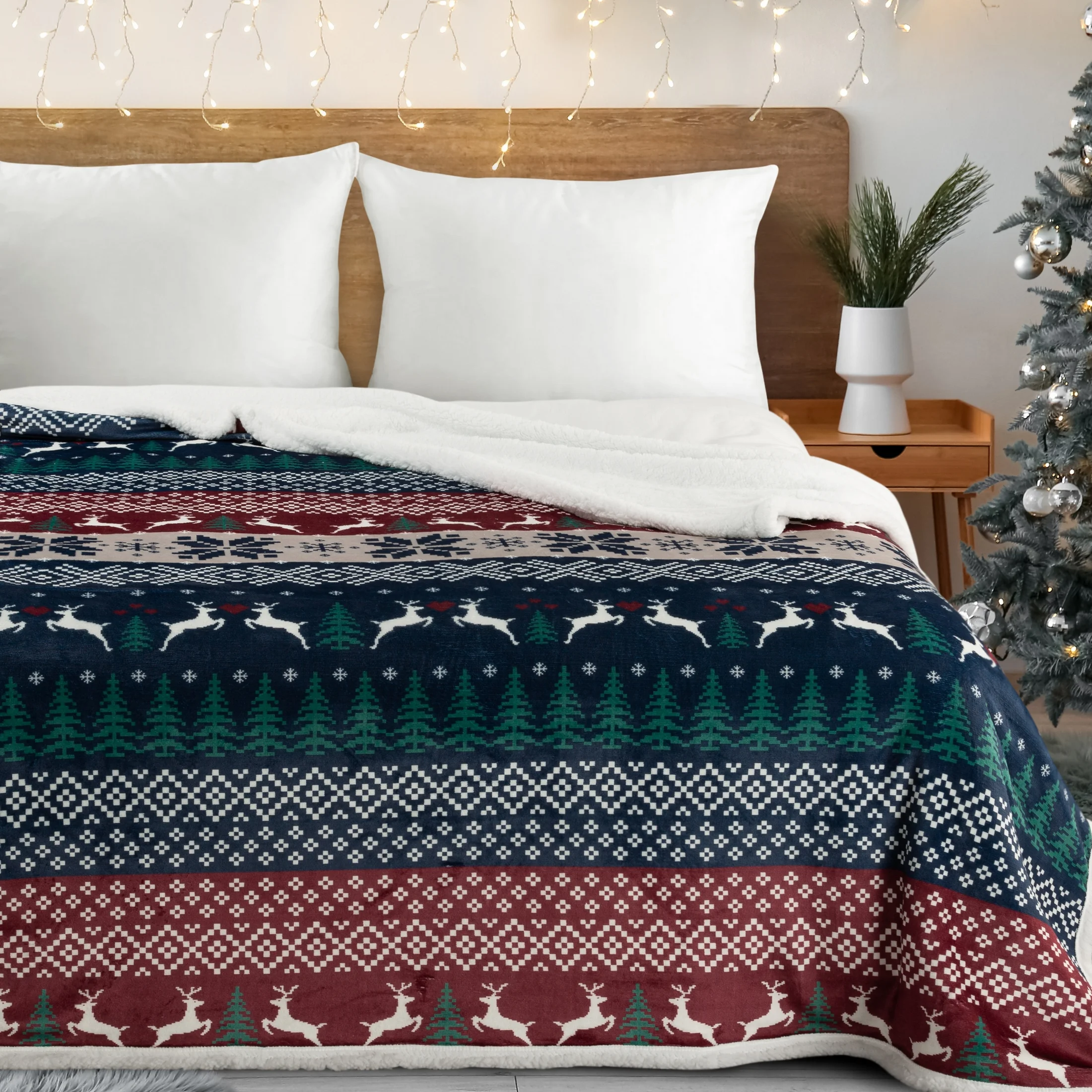 Koc dwustronny świąteczny 150x200 cm granatowo, bordowy z nadrukiem w stylu norweskim