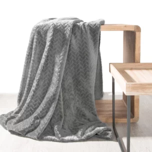 Koc 170x210 cm stalowy miękki w dotyku z wytłaczanym wzorem CINDY Design 91