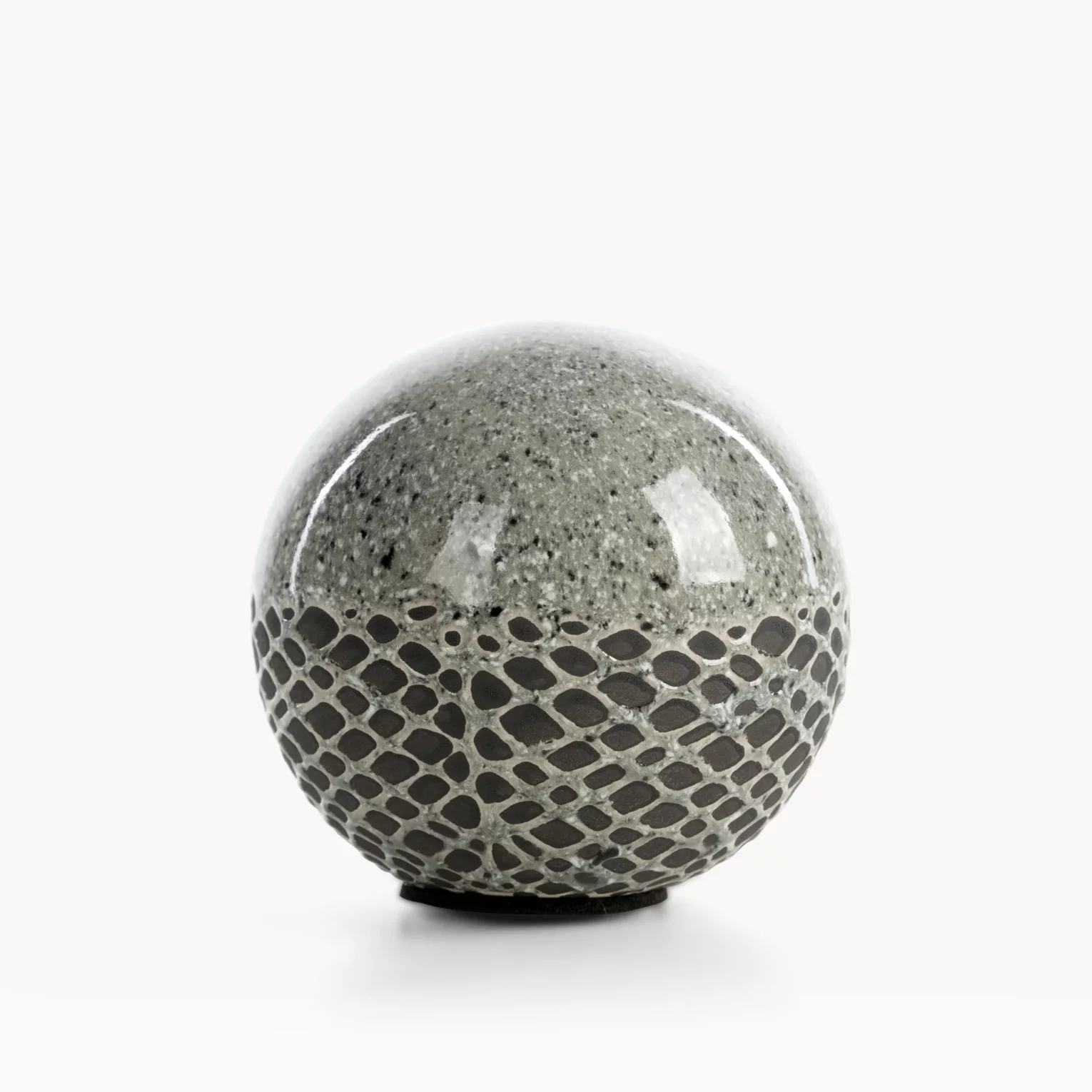 Kula dekoracyjna stalowa w nowoczesnej stylistyce 8x8 cm NORI