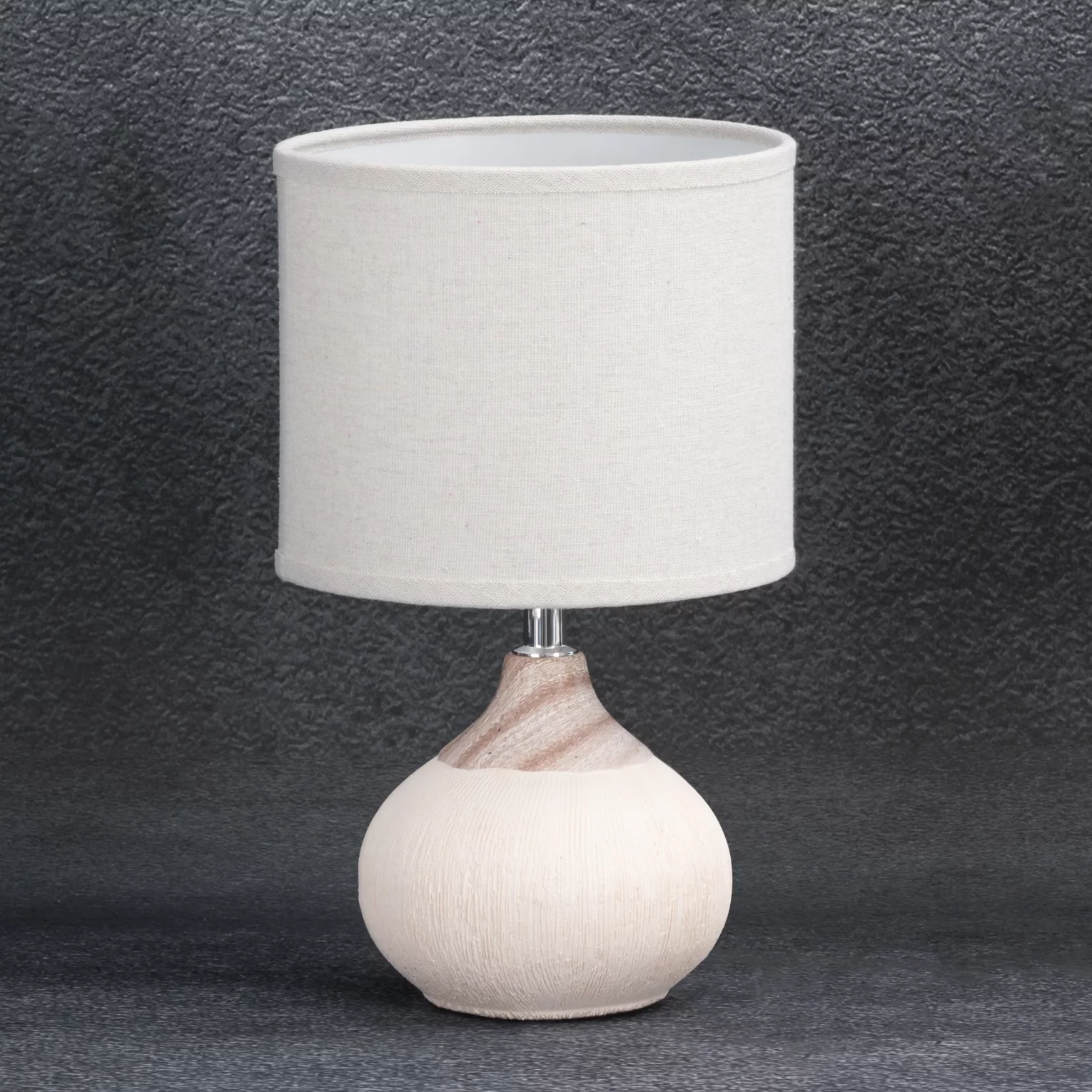 Lampa ceramiczna kremowo-beżowa z matowym abażurem średnica 18x32 cm AMIRI