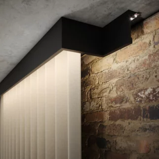 Listwa karniszowa czarna Creativa, technologia Lightblocker 300 x 10 x 4 cm– nowoczesna maskownica karnisza