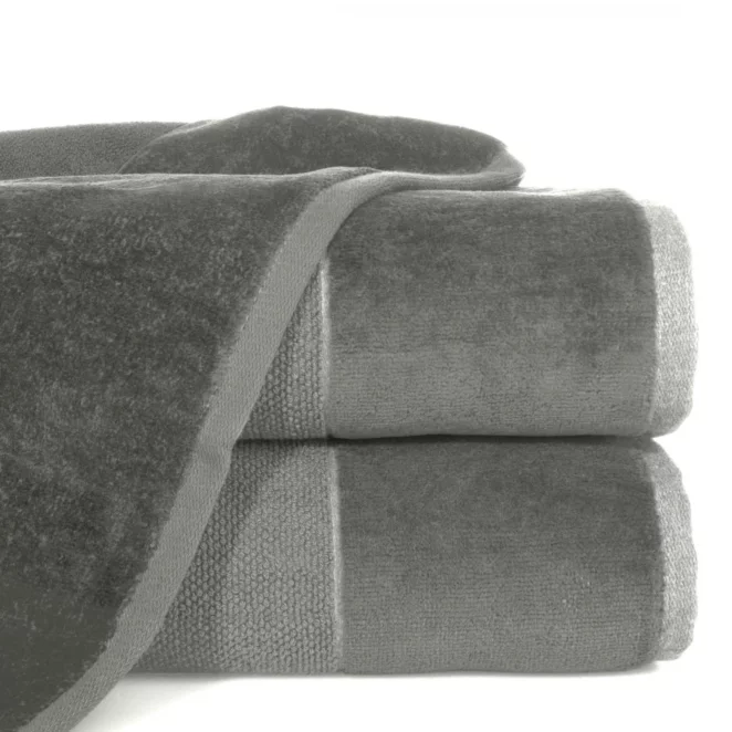 Ręcznik kąpielowy 50x90 cm bawełniany kolor stalowy z bordiurą z weluru 500 g/m2 LUCY