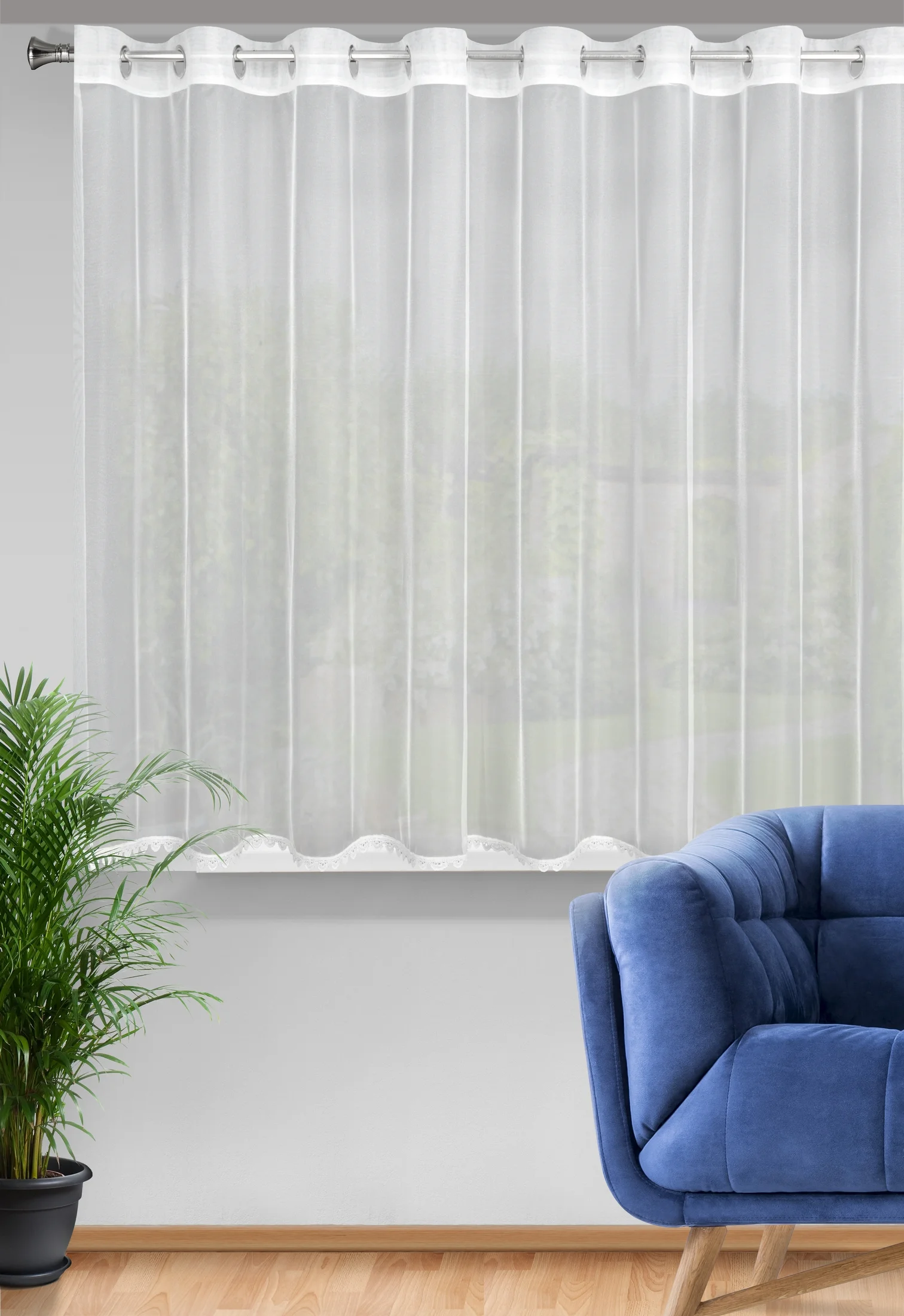 Firana biała z drobnej siateczki zakończona ozdobną koronką 300x145 cm przelotka MAYA