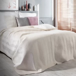 Narzuta welwetowa kremowa 200x220 cm pikowana w jodełkę metodą hot press SOFIA Eurofirany Premium