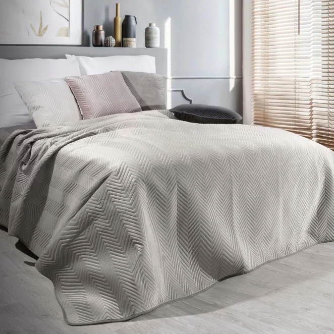 Narzuta welwetowa beżowa 200x220 cm pikowana w jodełkę metodą hot press SOFIA Eurofirany Premium