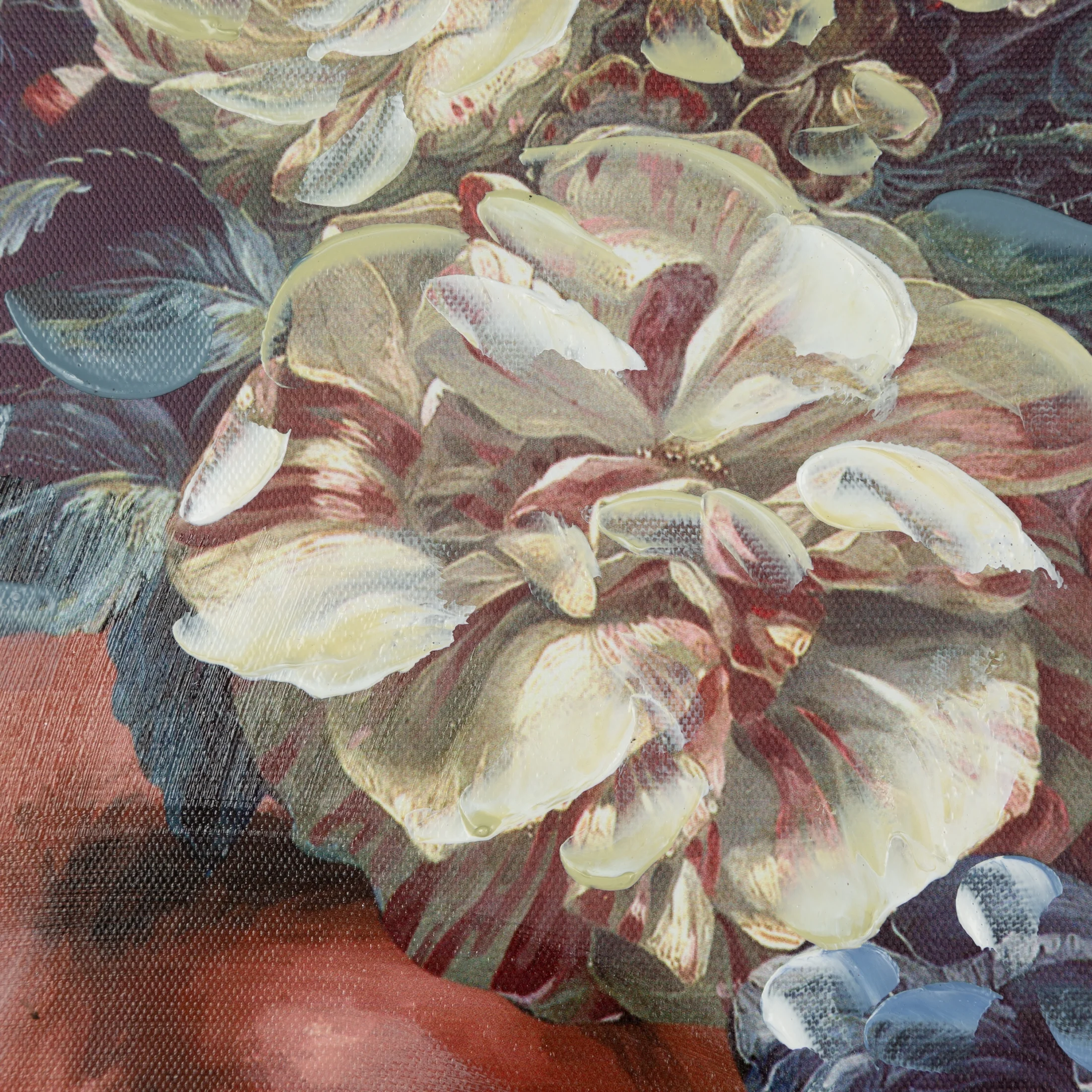 Obraz postaci brązowo, różowy malowany na płótnie w złotej ramce 80x80 cm BELLE 3