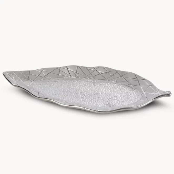 Patera ceramiczna ALIRA łącząca strukturalną powierzchnie z lśniącym wzorem