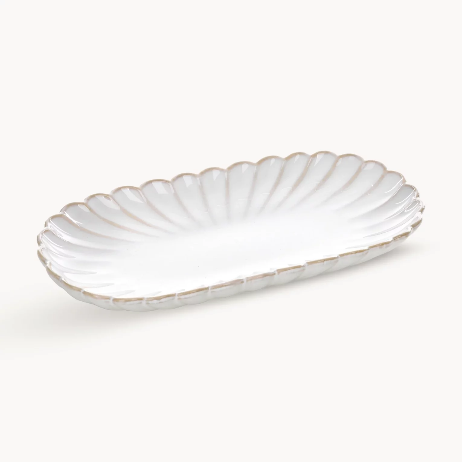 Patera ceramiczna dekoracyjna kremowo-beżowa z przecieranym wzorem w stylu eko 23x12x3 cm AVRIL