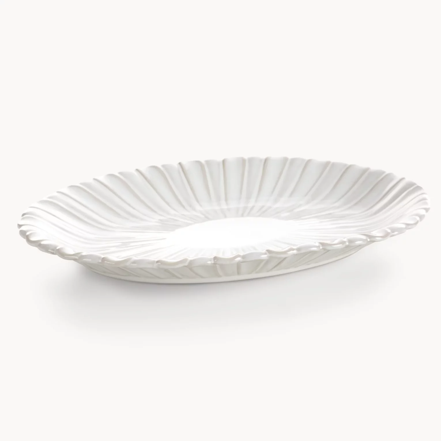 Patera ceramiczna dekoracyjna kremowa z przecieranym wzorem w stylu eko 31x20x3 cm  AVRIL